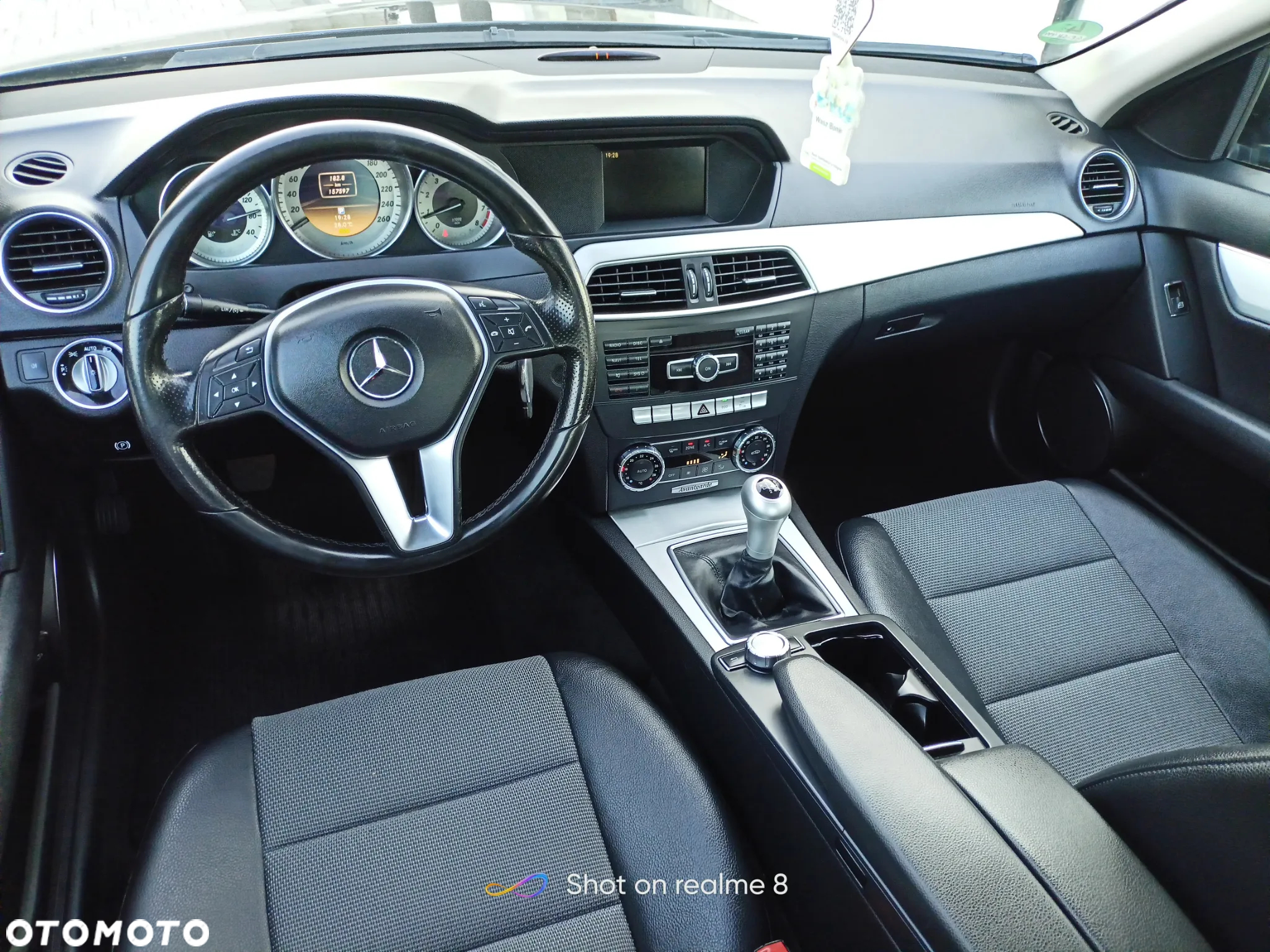 Mercedes-Benz Klasa C 180 CGI BlueEff Avantgarde - 7