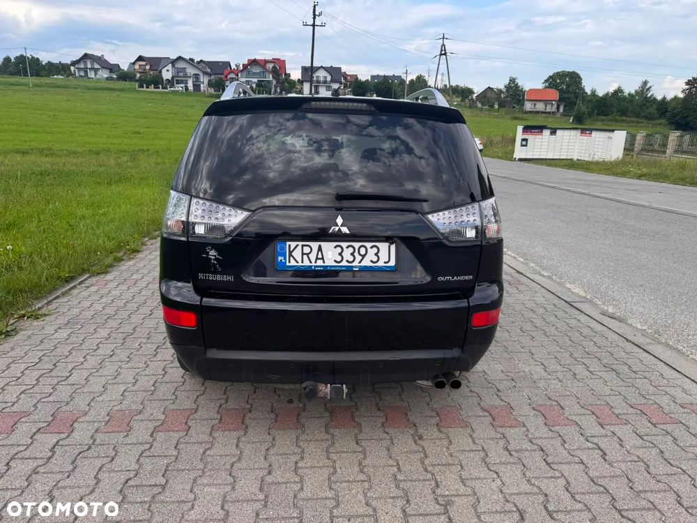 Mitsubishi Outlander - 5
