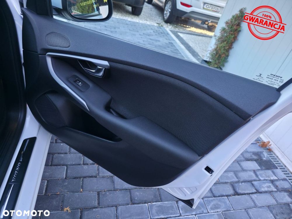 Volvo V40 T2 Inscription - 40