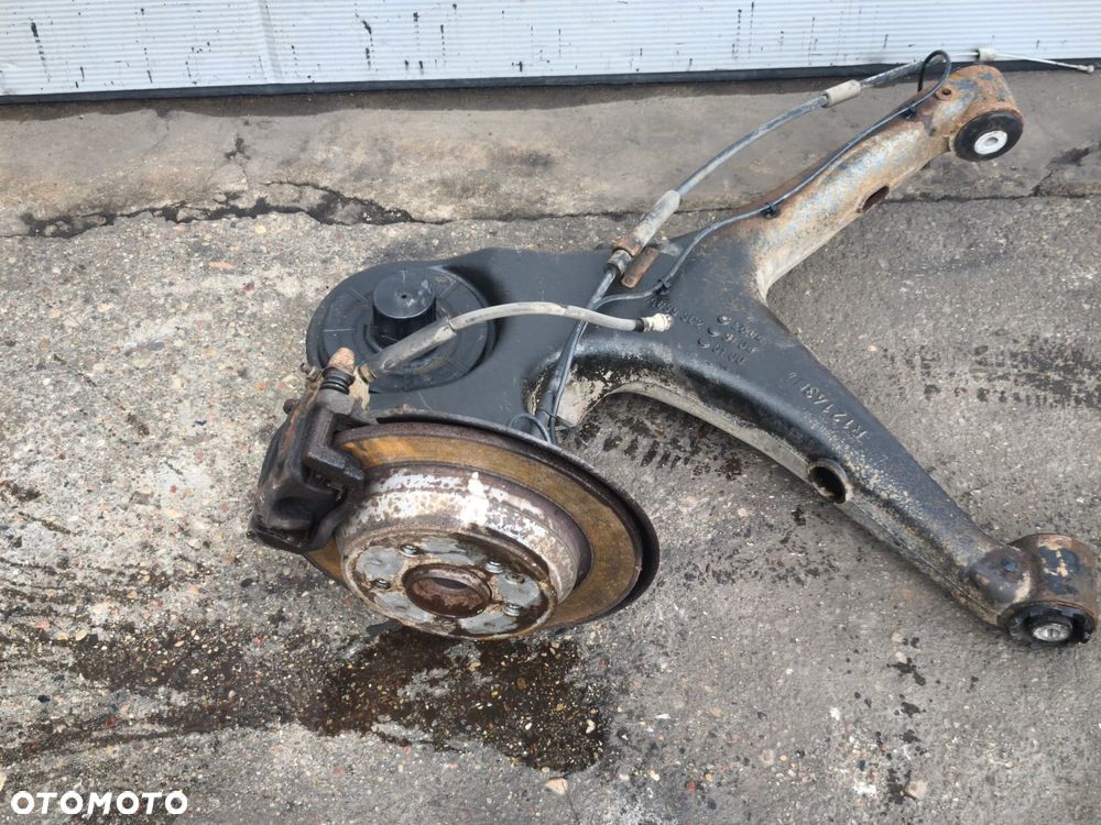 Wahacz tył prawy Mercedes Vito w639 Lift a6393522504 zacisk piasta - 2
