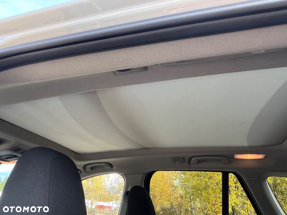 BMW X1 sDrive16d Sport Line - 27