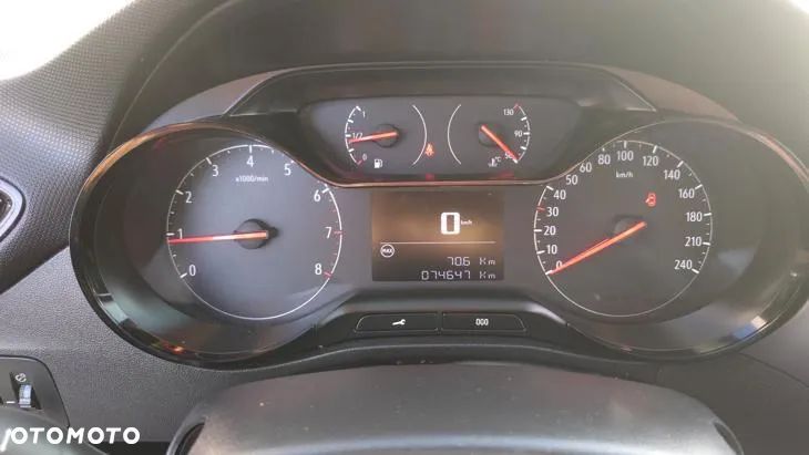 Opel Crossland X - 12