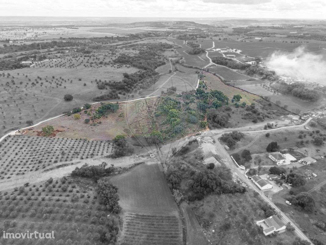 Moradia T2 para venda - Grande imagem: 3/32