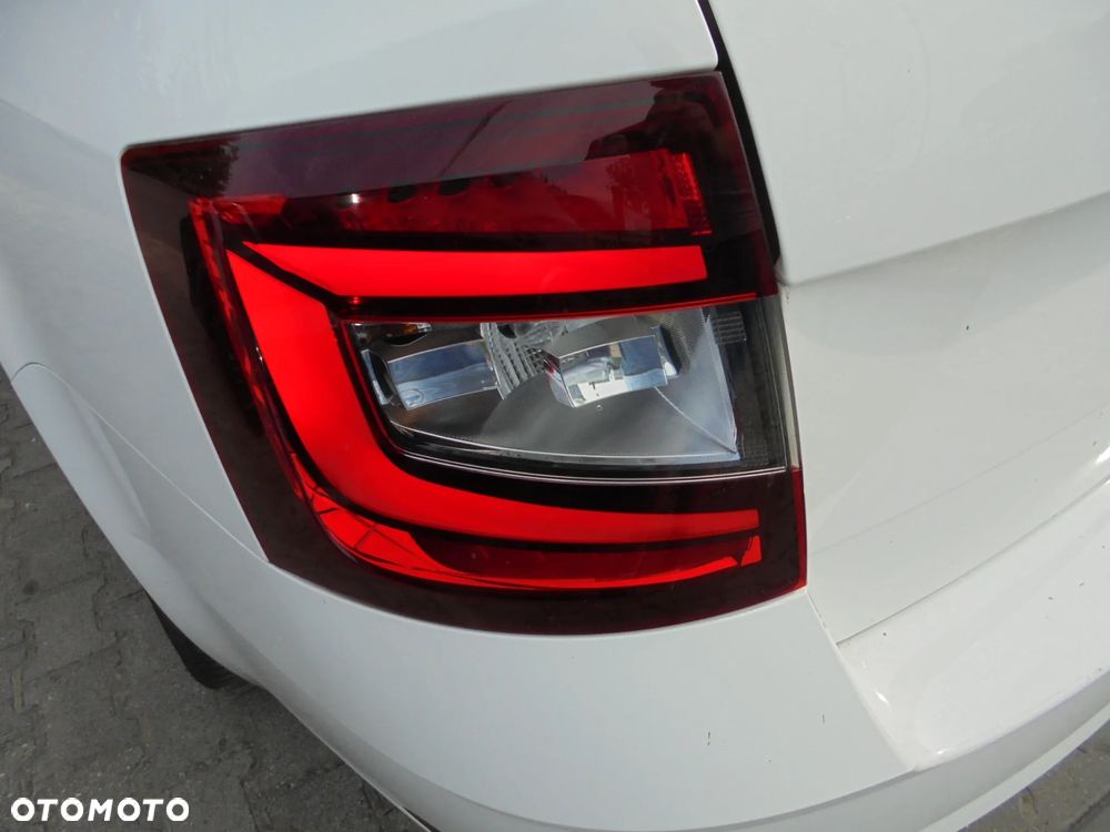 Skoda Octavia 2.0 TDI DSG Ambition - 40