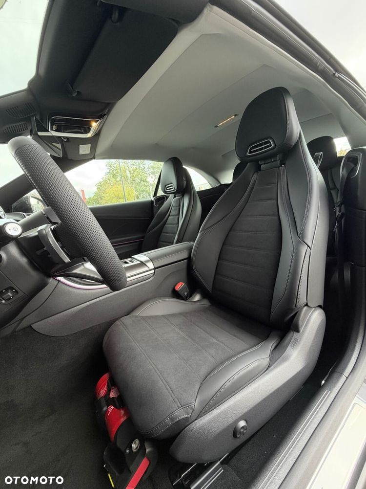 Mercedes-Benz CLE 200 mHEV 4-Matic AMG Line - 23