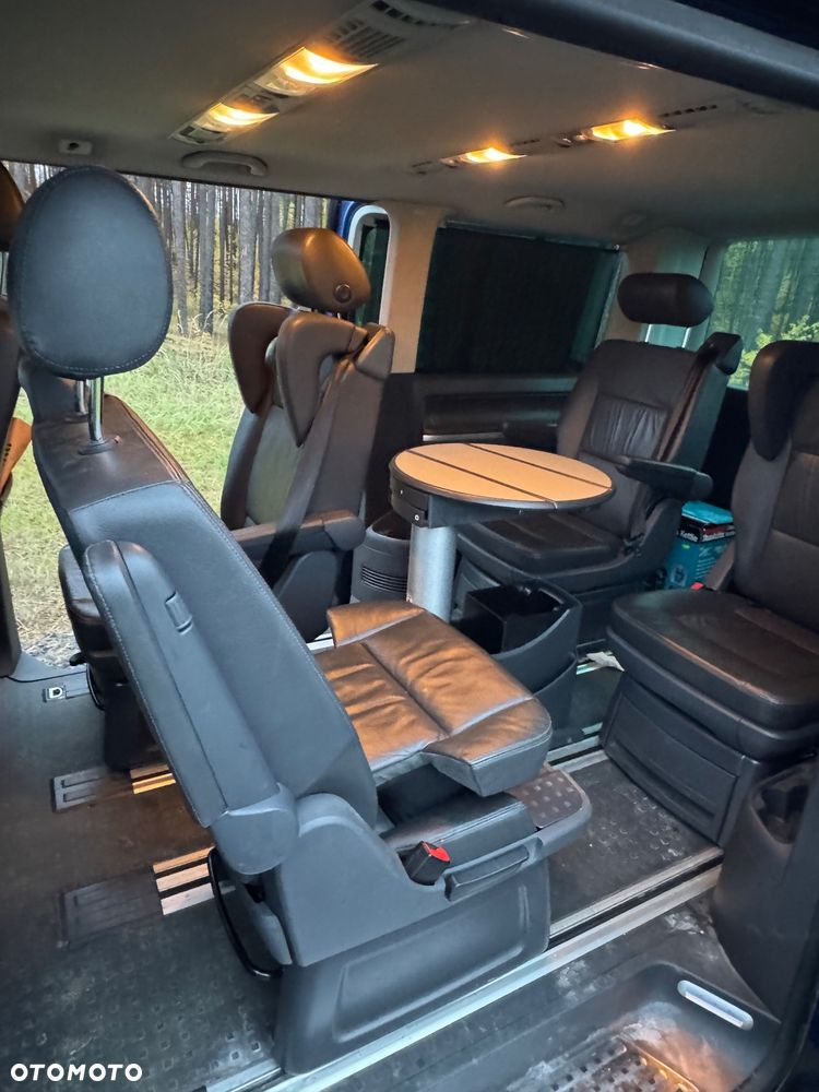 Volkswagen Multivan - 4
