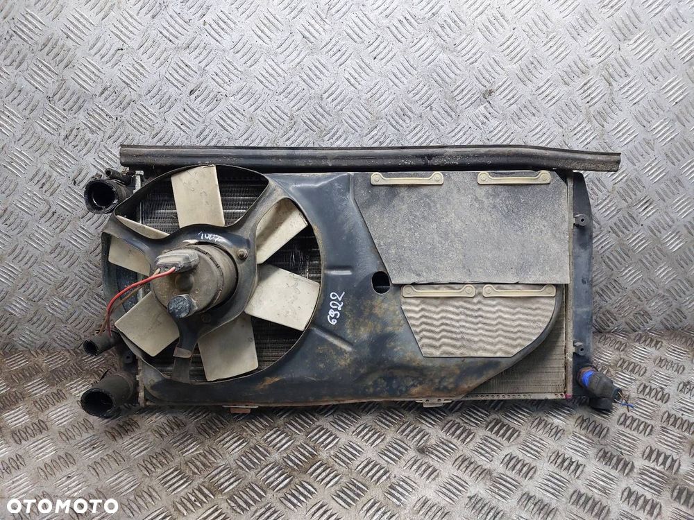CHŁODNICA WODY + WENTYLATOR AUDI 80 B4 2.0 8V 811959455G - 1