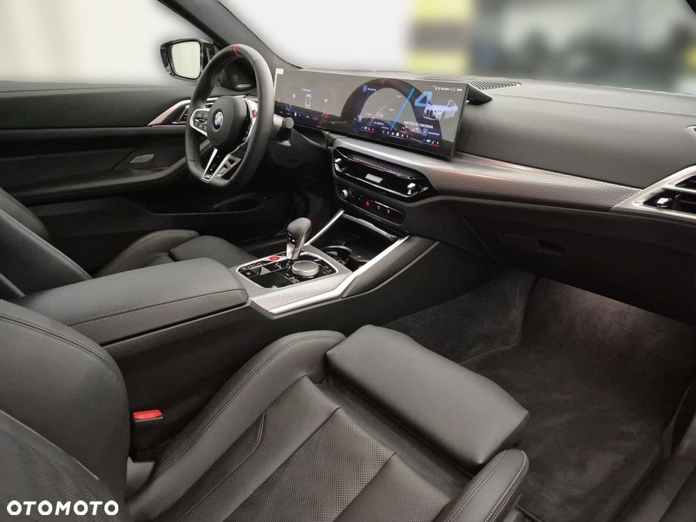 BMW M4 Competition M xDrive - 23
