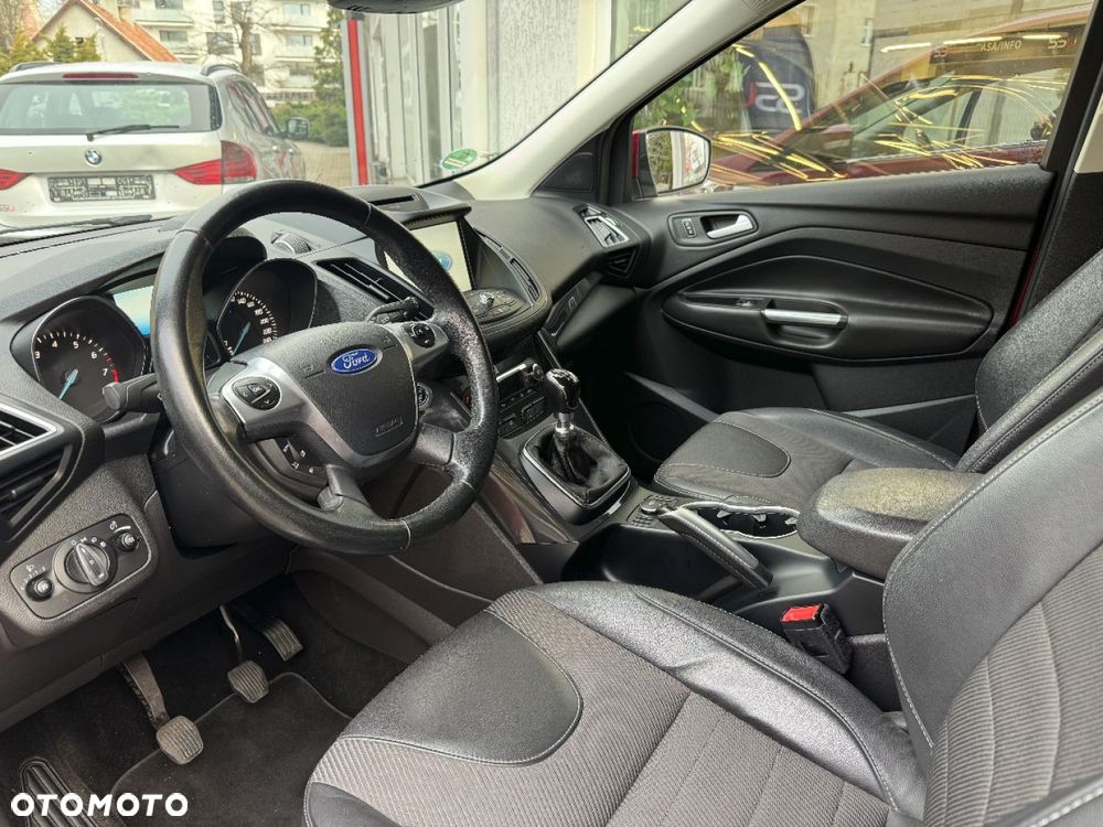 Ford Kuga 1.5 EcoBoost 2x4 Titanium - 17