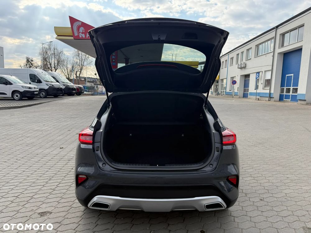Kia XCeed 1.5 T-GDI L DCT - 11