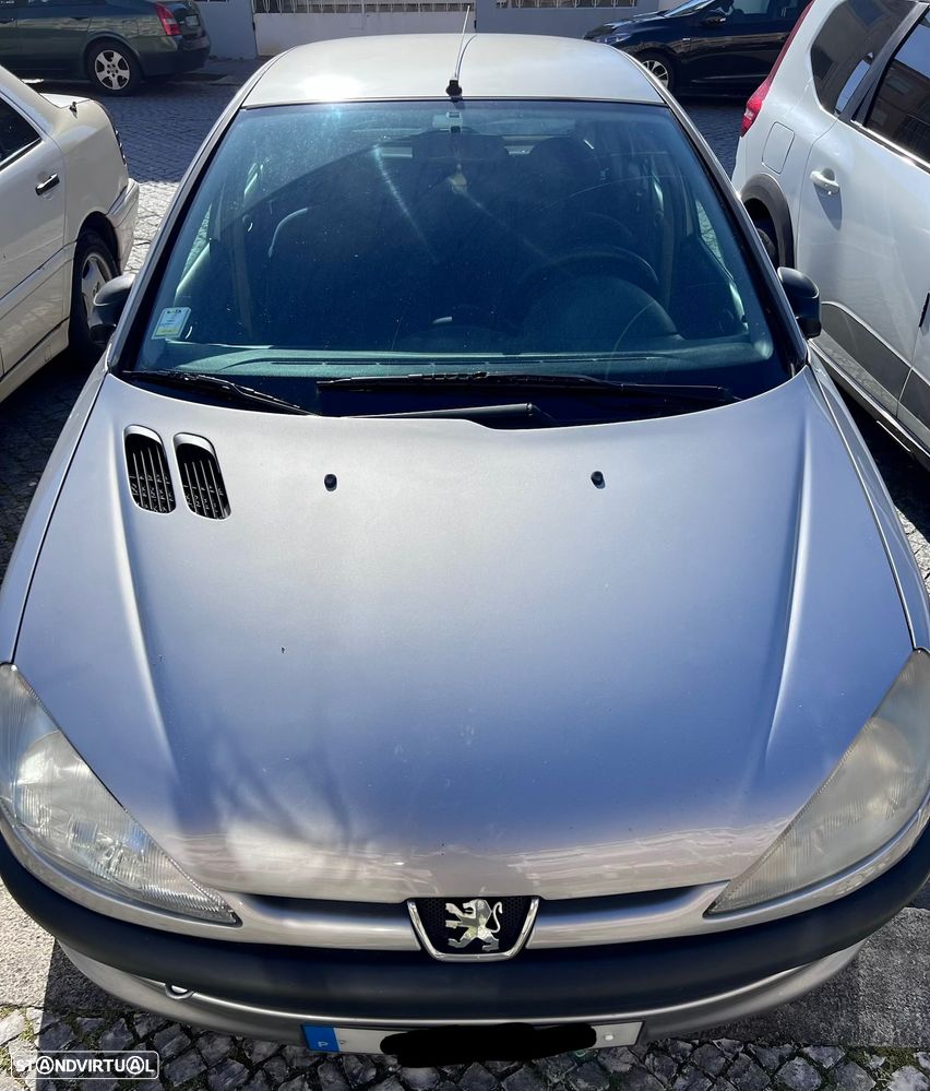 Peugeot 206 - 1