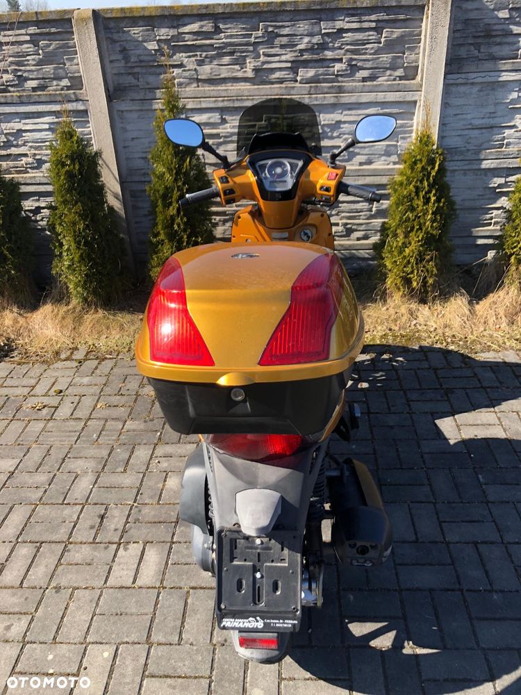 Kymco People - 4