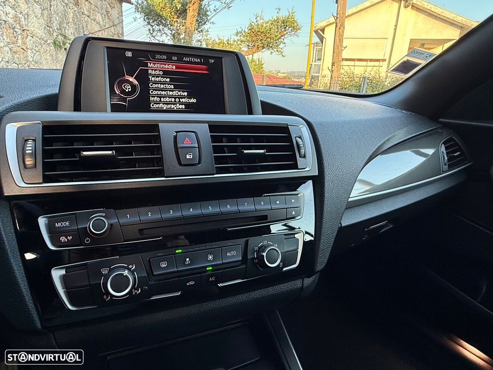 BMW 218 d Cabrio Line Sport - 26