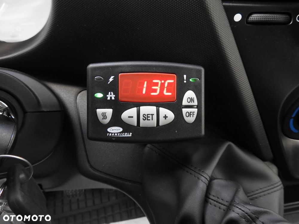 Iveco DAILY 35S16 NOWY KONTENER CHŁODNIA -10*C 8 PALET FUNKCJA GRZANIA ZASILANIE 230V TEMPOMAT KLIMATYZACJA 160KM - 33