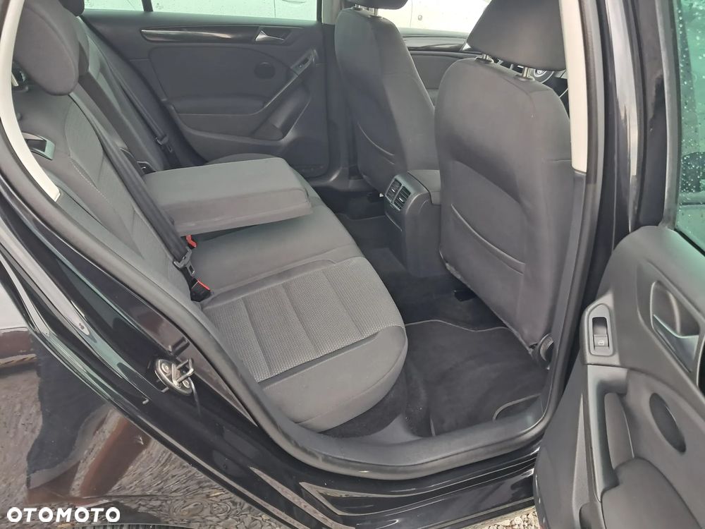 Volkswagen Golf 1.6 Edition - 11