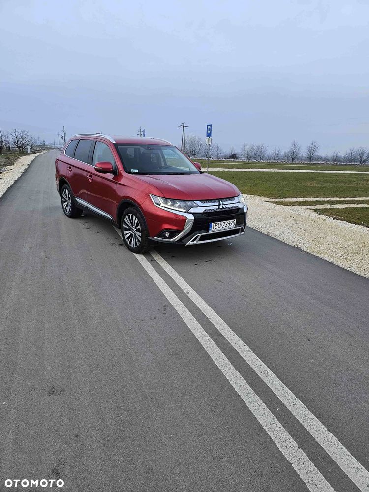 Mitsubishi Outlander 2.0 Intense + 4WD CVT - 5