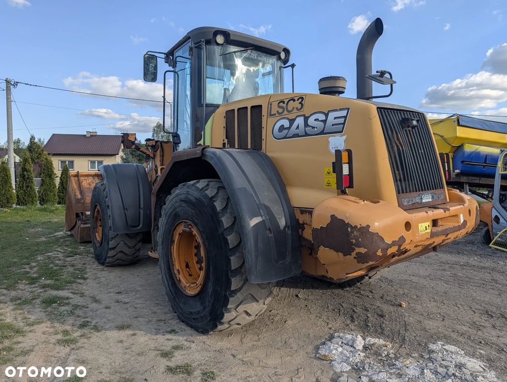Case 821F - 8