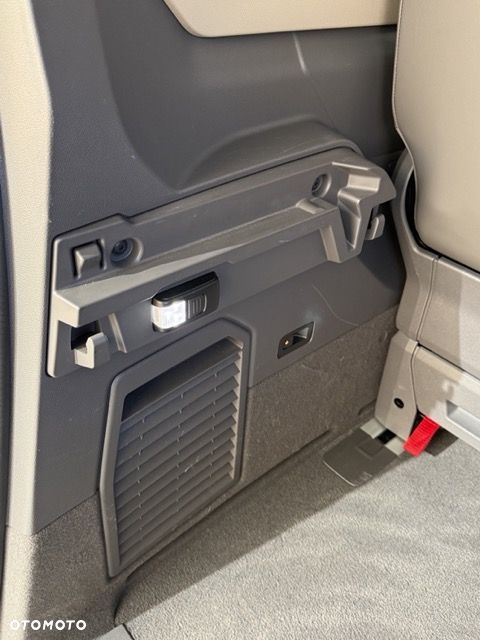 Volkswagen Multivan 2.0 TSI L2 Style DSG - 38