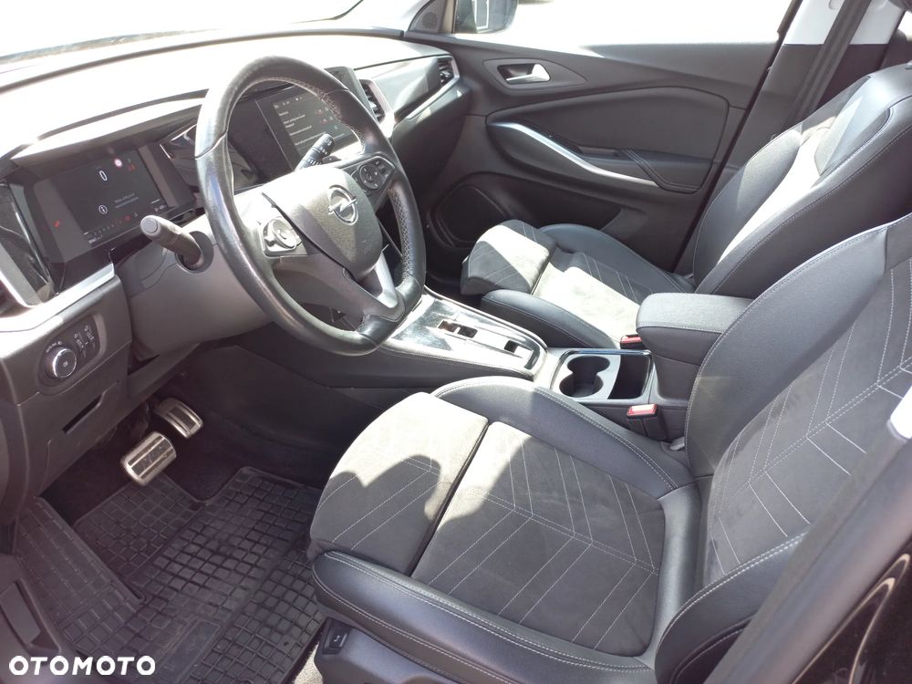 Opel Grandland 1.2 T GS S&S - 11