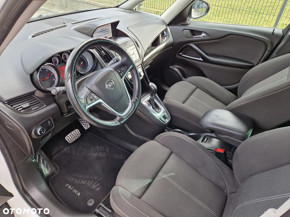 Opel Zafira - 36