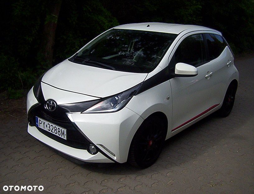 Toyota Aygo x-play Edition-S - 1