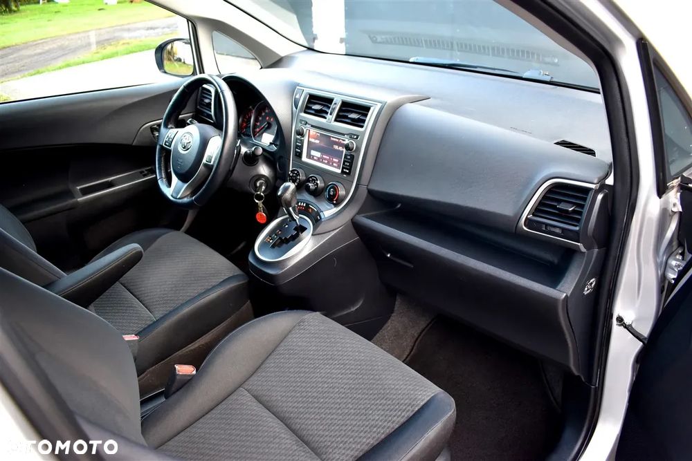 Toyota Verso S 1.33 VVT-i Multidrive Life - 27