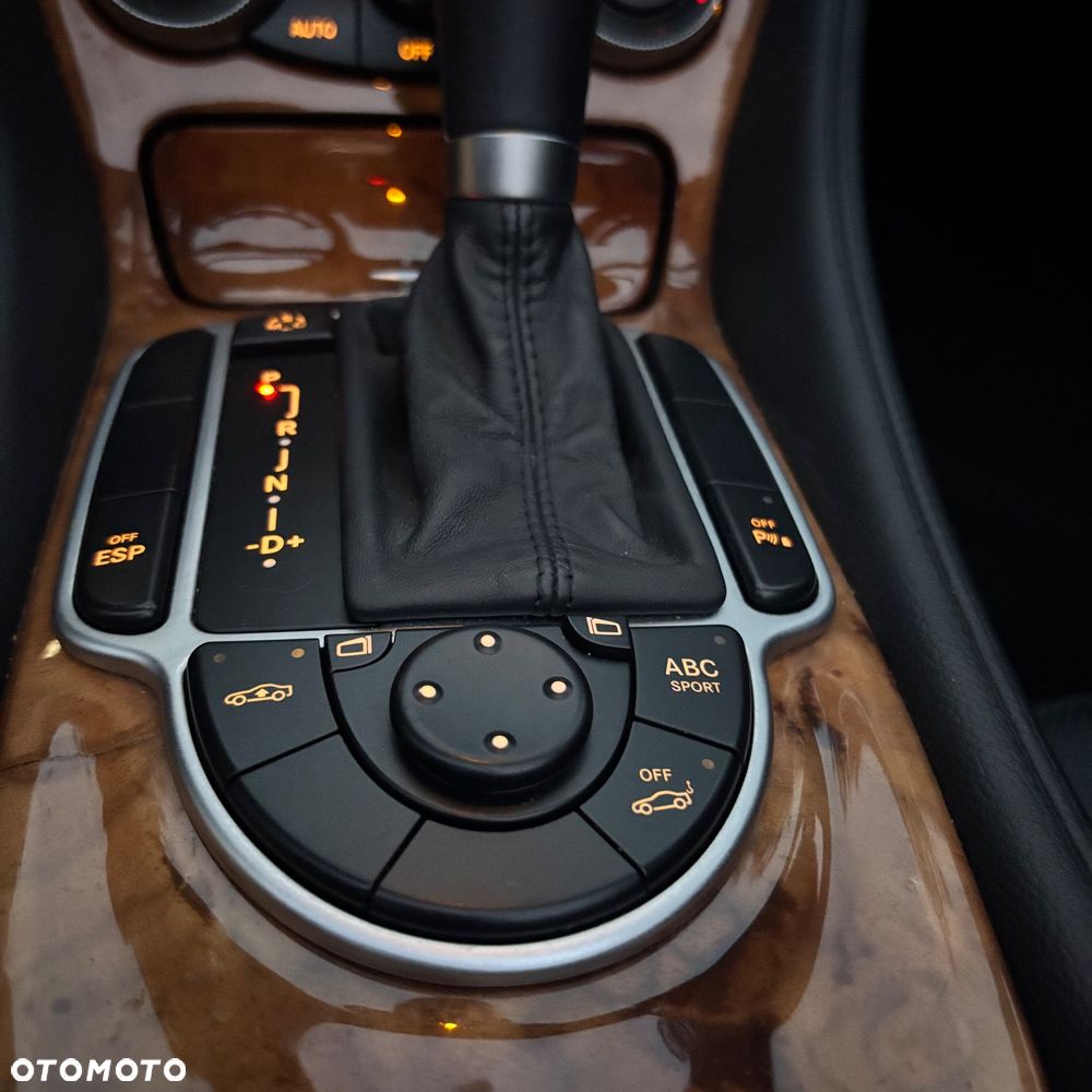 Mercedes-Benz SL - 34