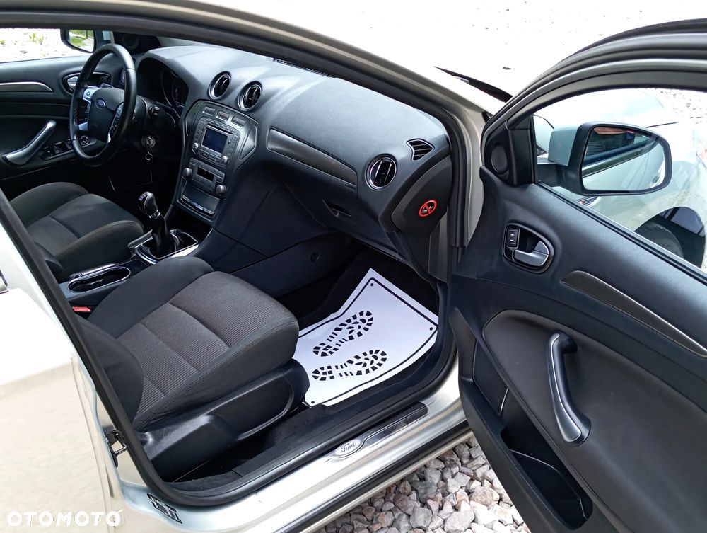 Ford Mondeo 2.0 Viva Titanium - 19