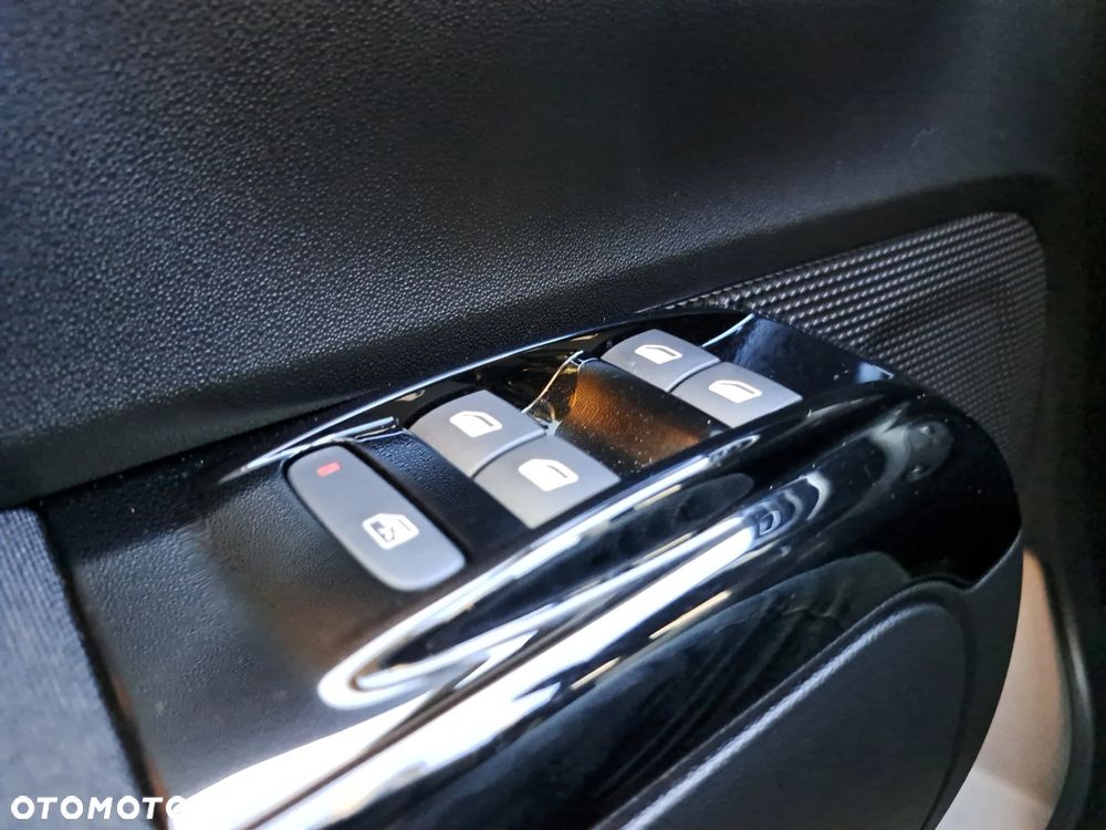 Citroën C3 1.2 PureTech Shine - 16