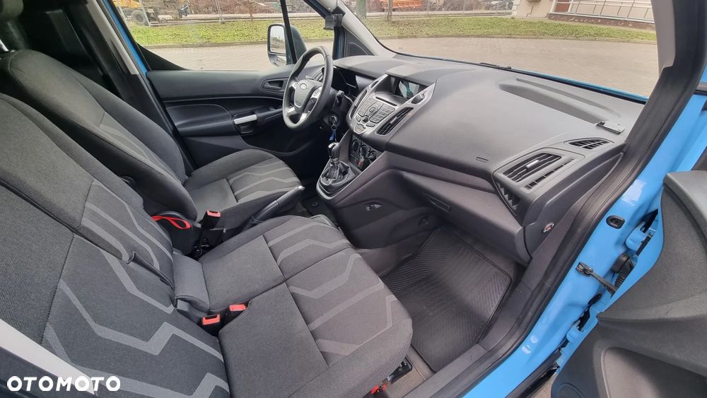 Ford Transit Connect - 13
