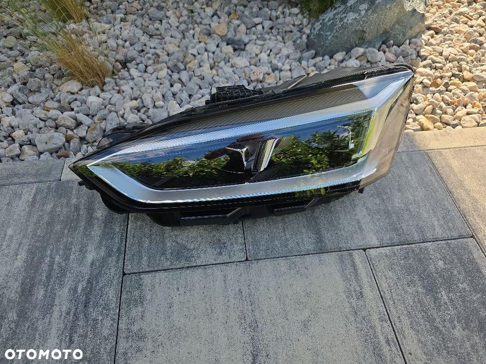 AUDI A5 S5 8W6 F5 B9 Lampa lewa przód Full Led Dynamic 8W6941033D 2017 - 2