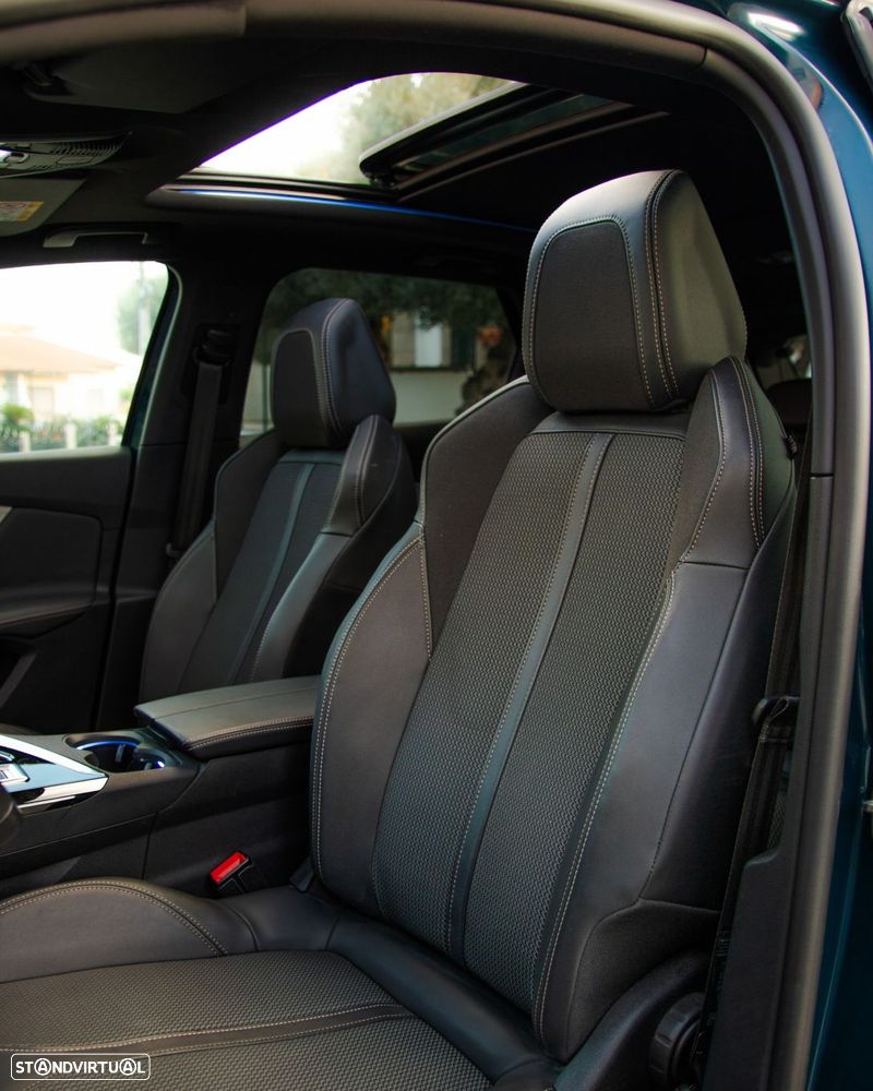 Peugeot 3008 Hybrid 225 e-EAT8 GT Pack - 6