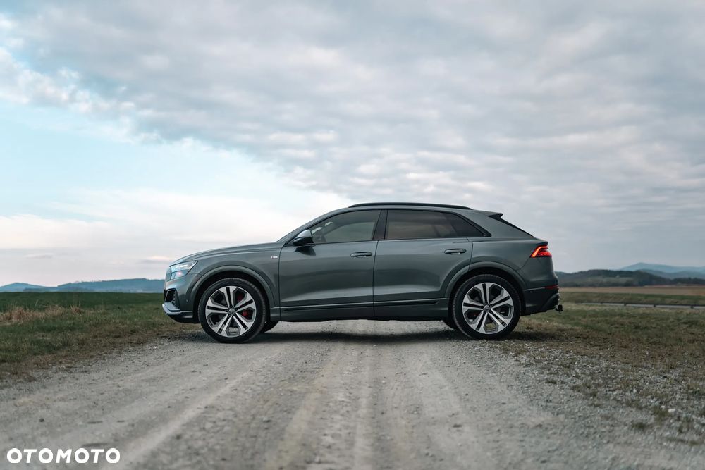 Audi Q8 SUV TFSI quattro 250 kW tiptronic S line business - 11