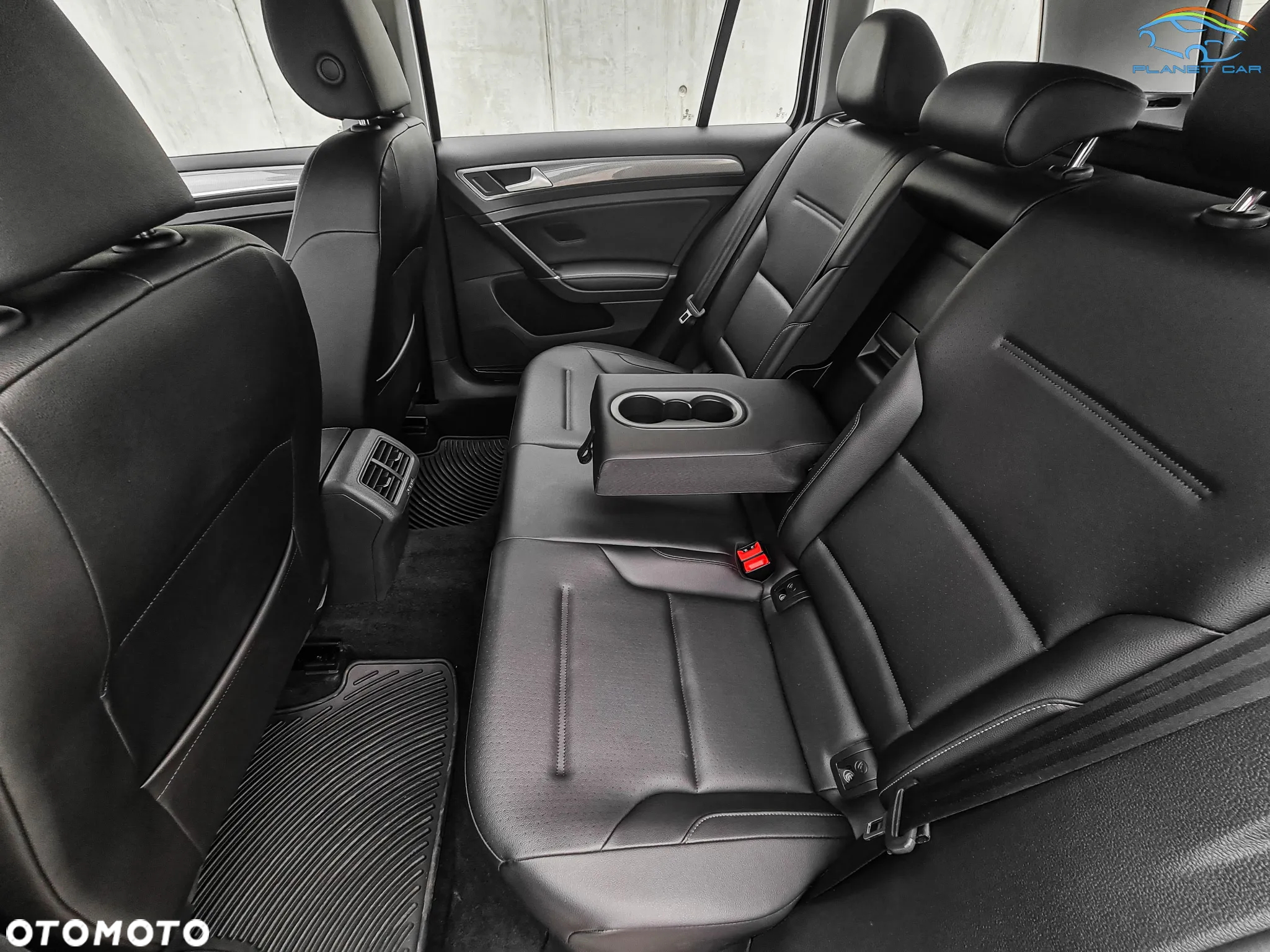 Volkswagen Golf - 15