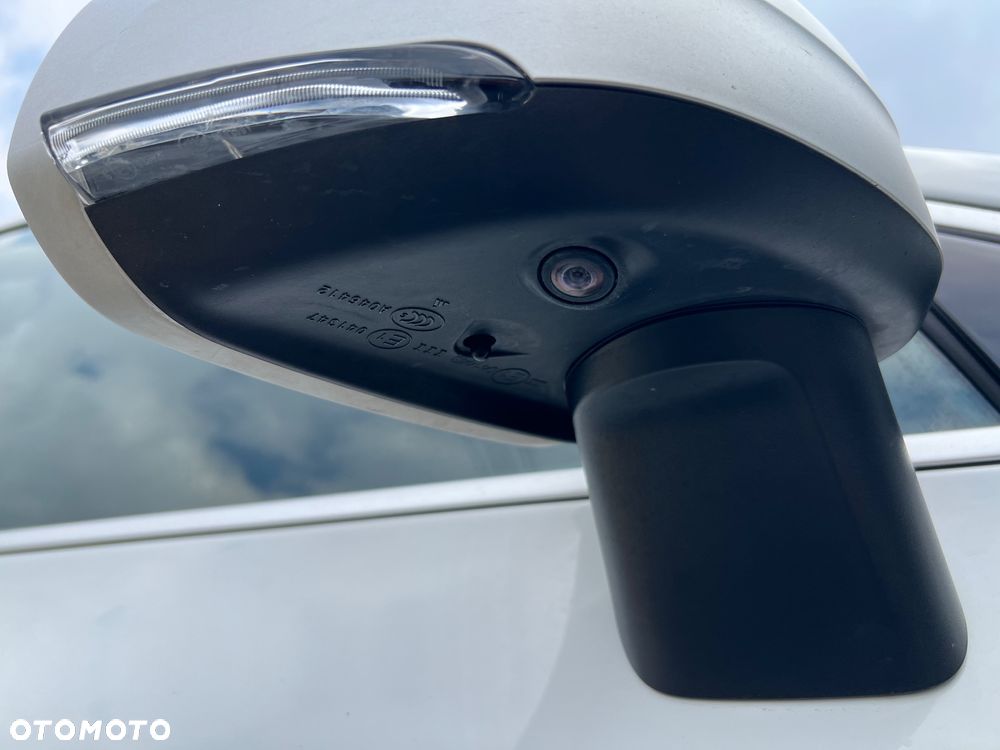 Volvo XC 60 D4 AWD R-Design - 11