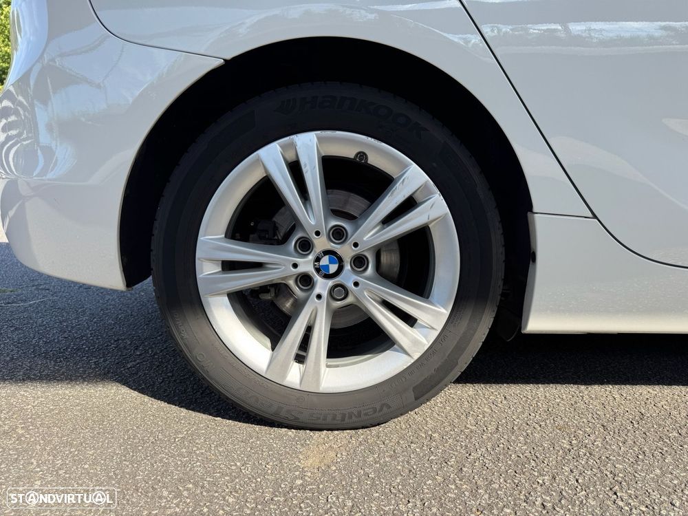 BMW 216 Active Tourer d Line Sport — fotografia 28