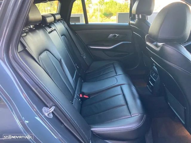 BMW 320 e Touring Pack Desportivo M Auto - 42