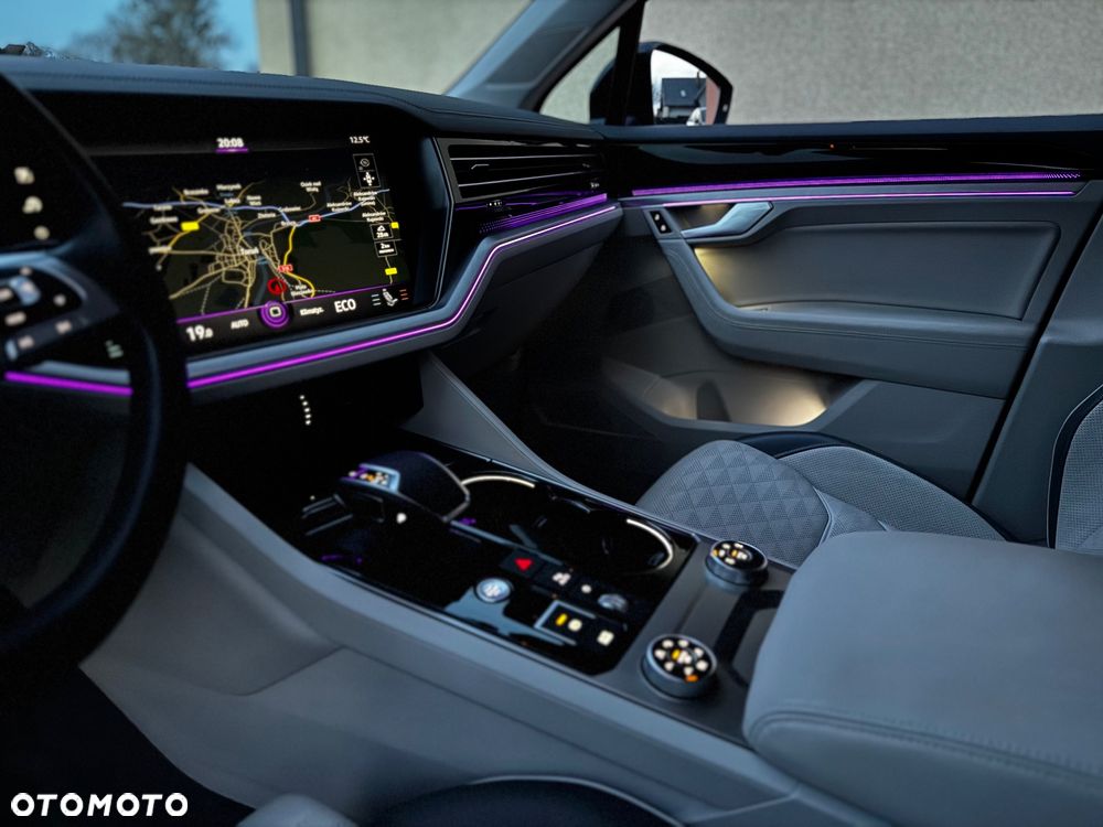 Volkswagen Touareg 3.0 V6 TDI SCR 4Mot Elegance - 34