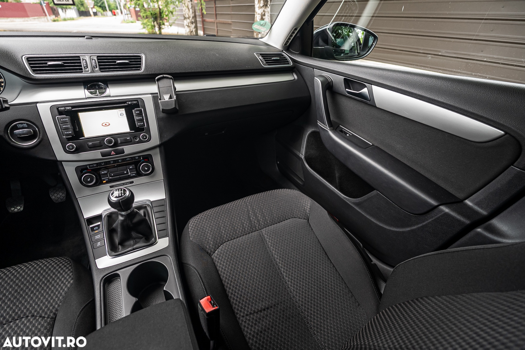 Volkswagen Passat - 20