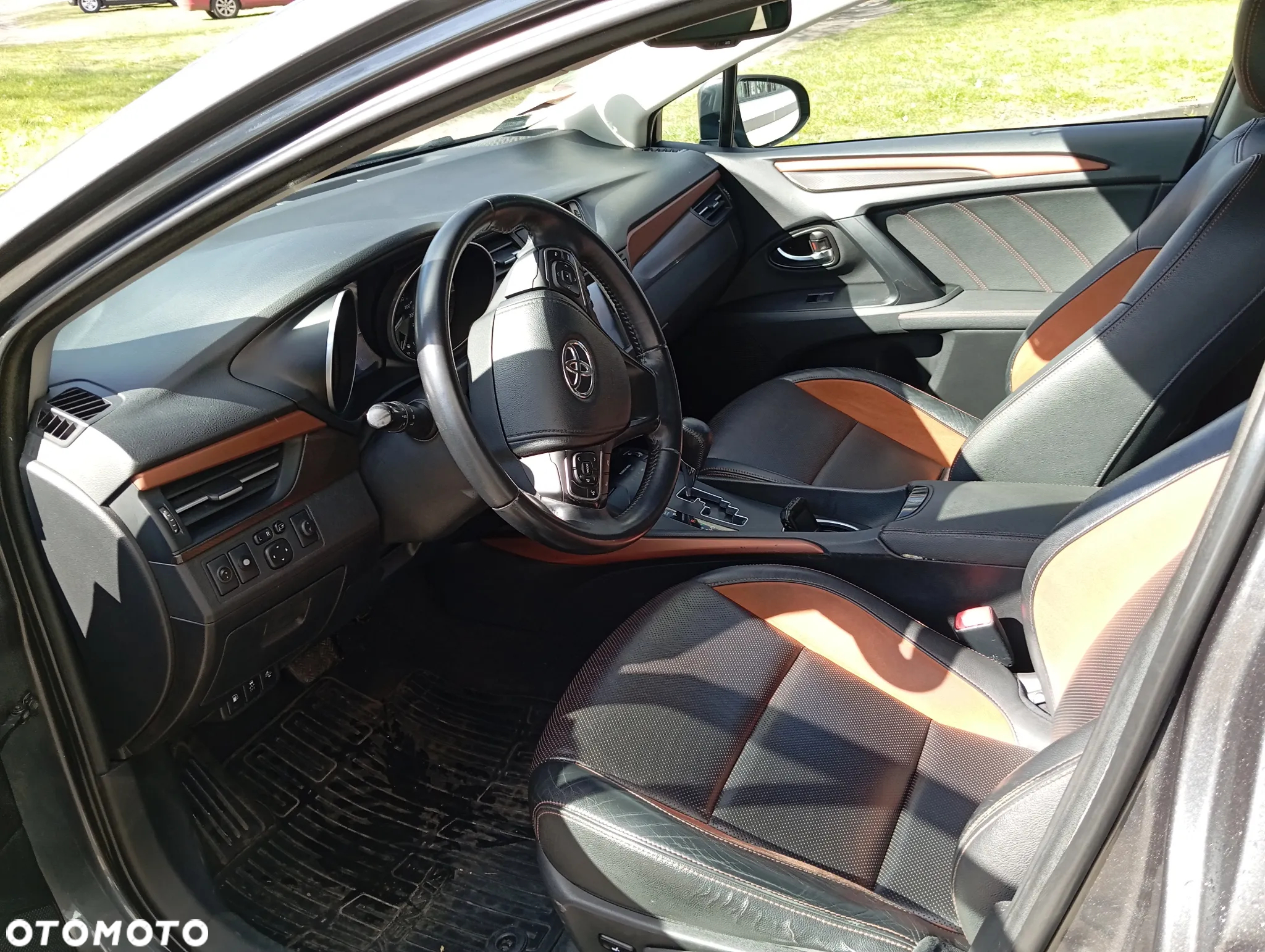 Toyota Avensis 2.0 Premium MS - 5