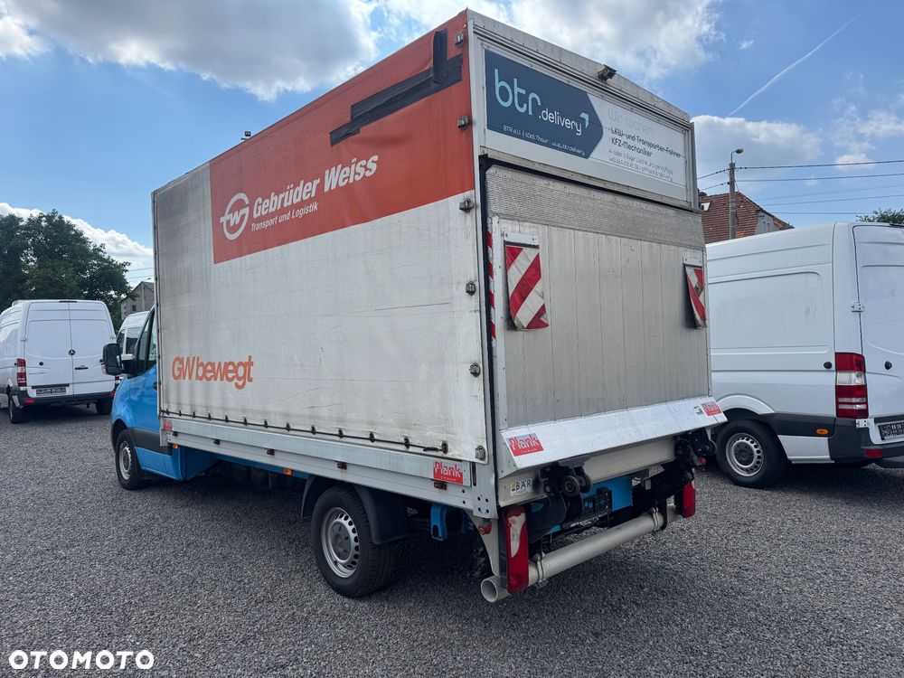 Mercedes-Benz Sprinter - 4