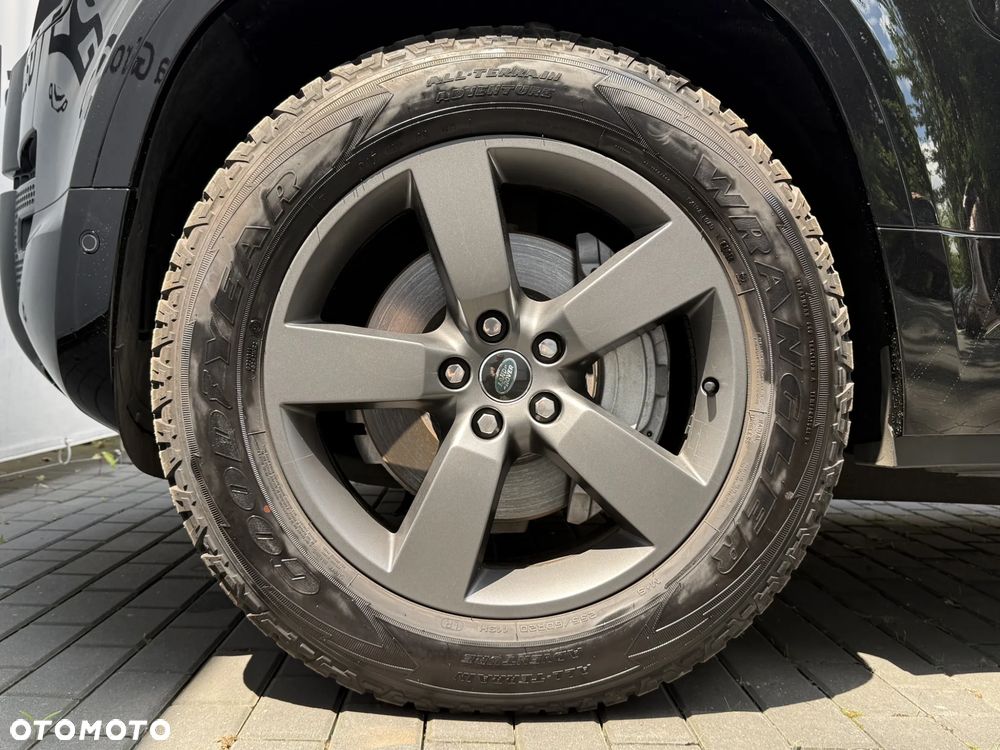 Land Rover Defender 3.0 D300 mHEV X-Dynamic SE - 8