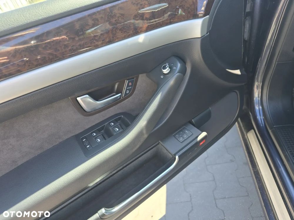 Audi A8 3.0 TDI DPF quattro Langversion - 11