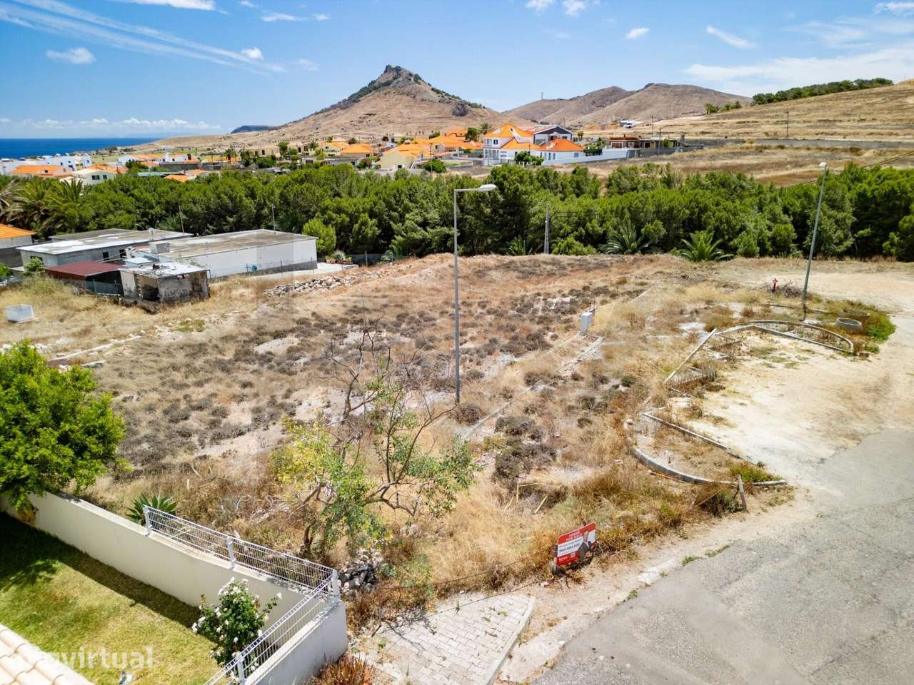 Terreno para construção com 2760 metros quadrados no Porto Santo - Grande imagem: 2/23