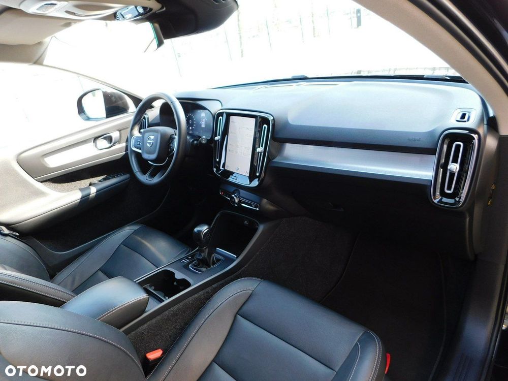 Volvo XC 40 D3 Momentum Pro - 9