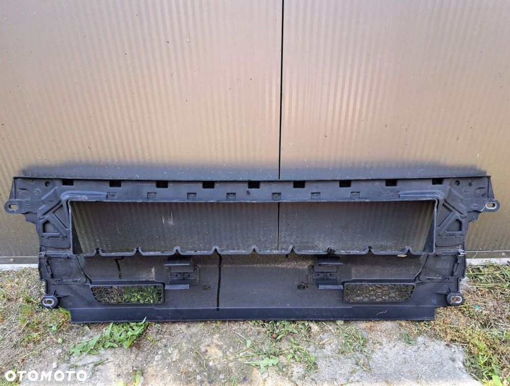 ŚRODEK ZDERZAKA GRILL MAN TGS PRZEDLIFT - 2