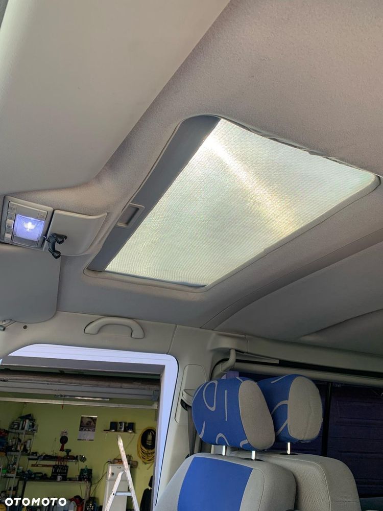 Volkswagen Multivan TDI - 11