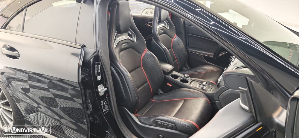 Mercedes-Benz CLA 45 AMG 4Matic 7G-DCT - 42