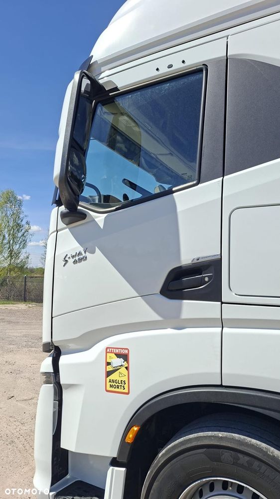 Iveco S-way 490 - 9