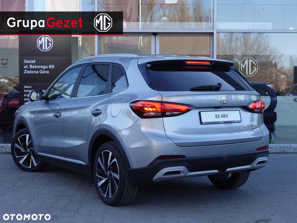 MG ZS - 3